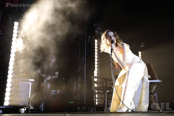 PJ HARVEY - 2023-10-13 - PARIS - Olympia - Polly Jean Harvey